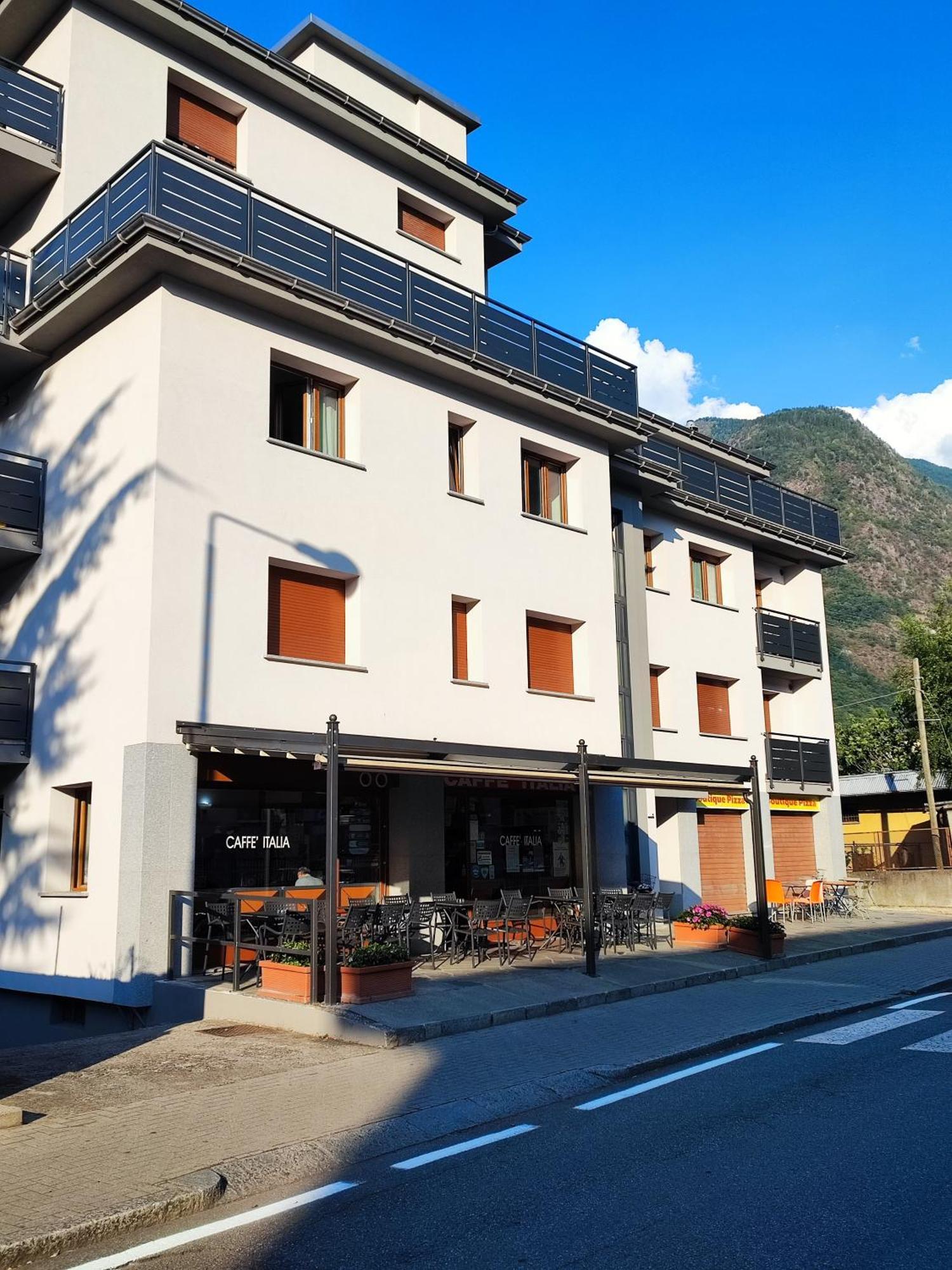 蒂拉诺Il Girasole公寓 外观 照片